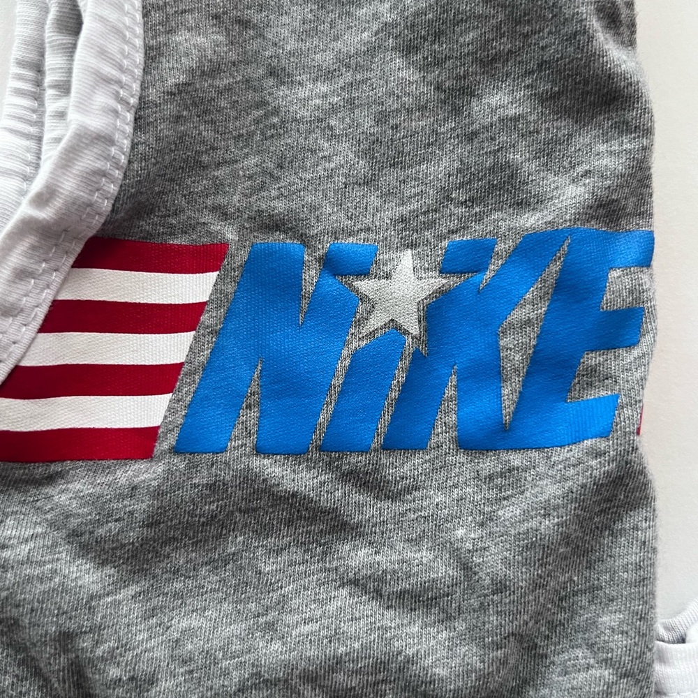 Nike Boys Americana Tank Tops Medium Bundle of 2 1 Grey and 1 Blue Pre-owned - Picture 5 of 7